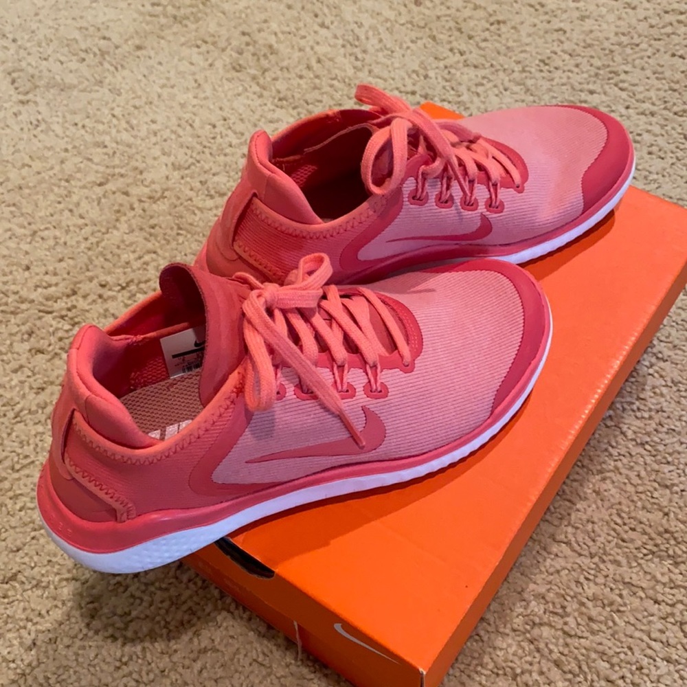 Shoes - Picture 2 of 6